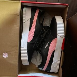 Puma Black and Pink Casual Shoes